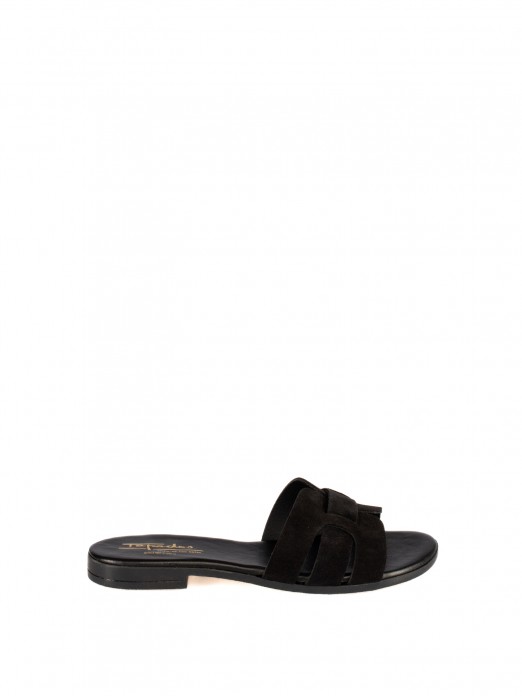 Women’s Suede Slide with Crossed Straps Women’s Suede Slide with Crossed Straps