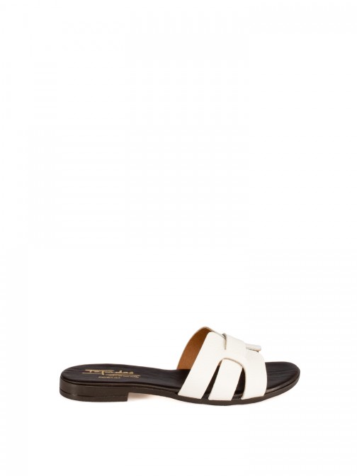 Women’s Black Leather Slide with Crossed Straps Women’s Black Leather Slide with Crossed Straps