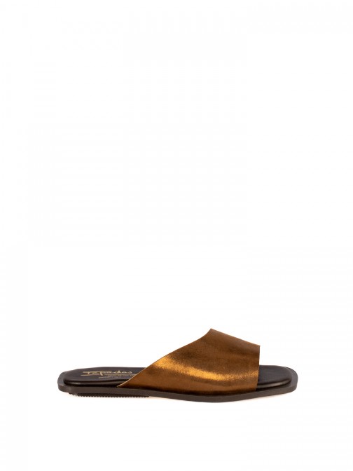 Womens Flat Laminated Leather Slide Womens Flat Laminated Leather Slide