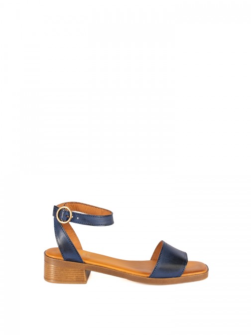 Women�s Leather Sandal with Low Heel