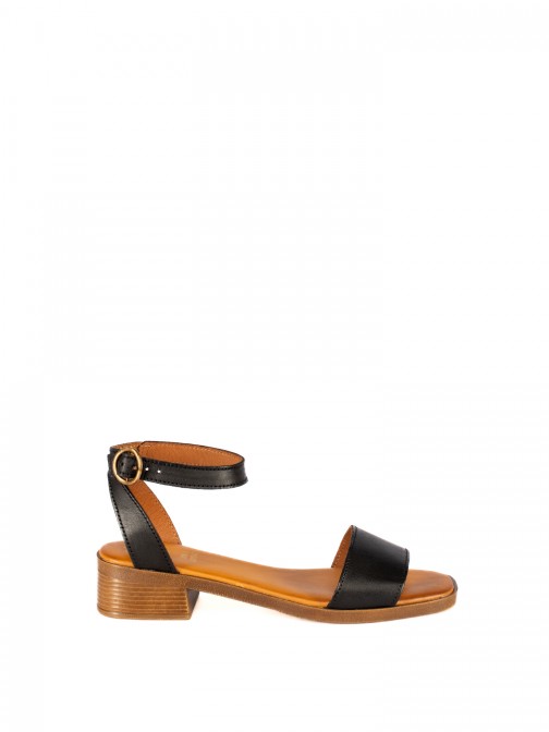 Women�s Leather Sandal with Low Heel