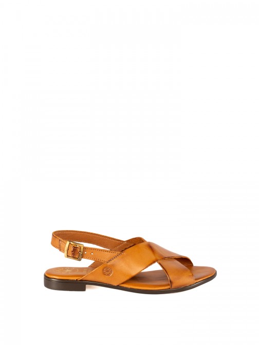 Women�s Flat Leather Sandal with Crossed Straps