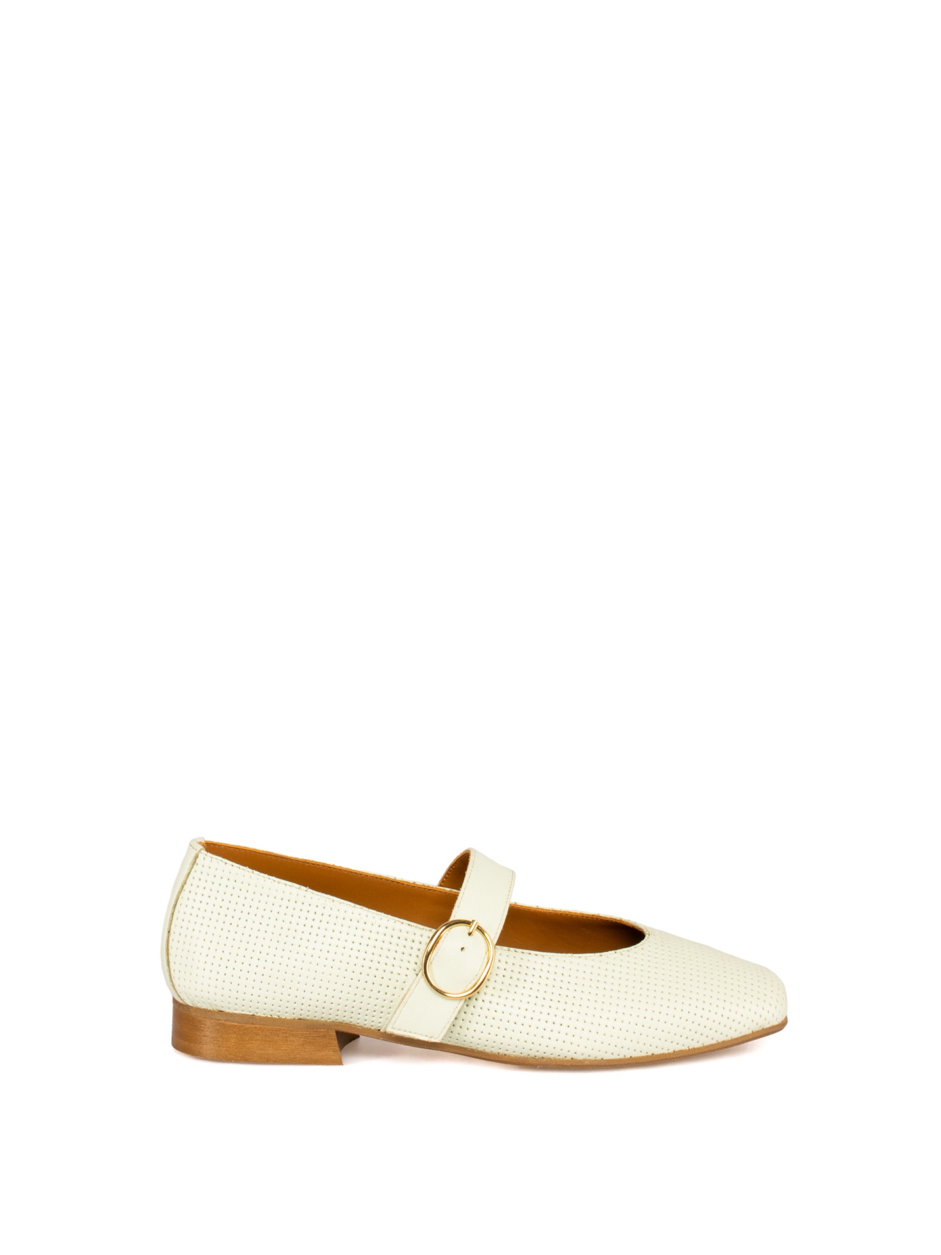 Sapato raso de senhora em pele perfurada