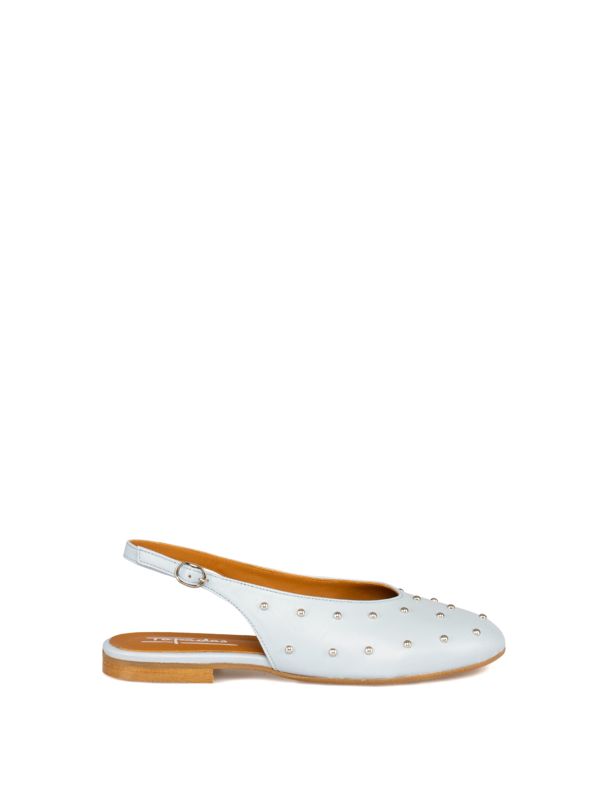 Women’s leather flat shoe with studs