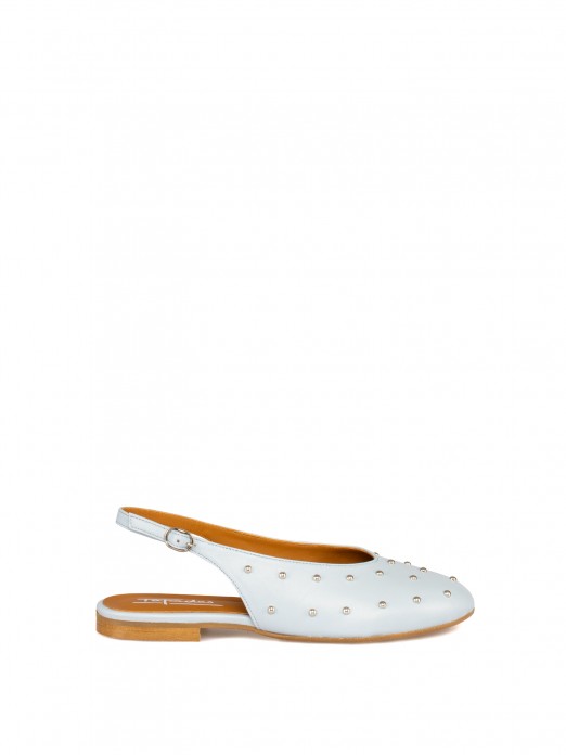 Women�s leather flat shoe with studs