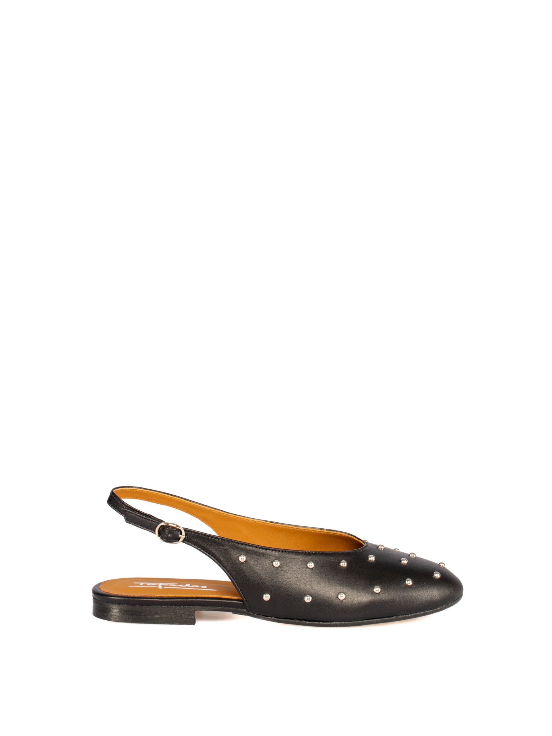 Women’s leather flat shoe with studs