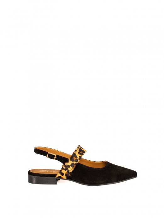 Women�s suede flat shoe with hair-on leather