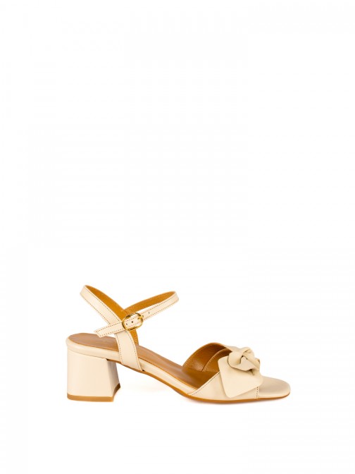 Women�s Laminated Leather Sandal with Bow Detail