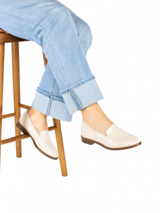 Women�s Croc-Effect Patent Leather Loafer