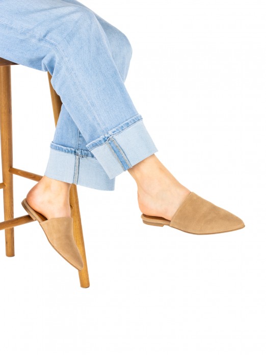 Women’s suede flat mule Women’s suede flat mule