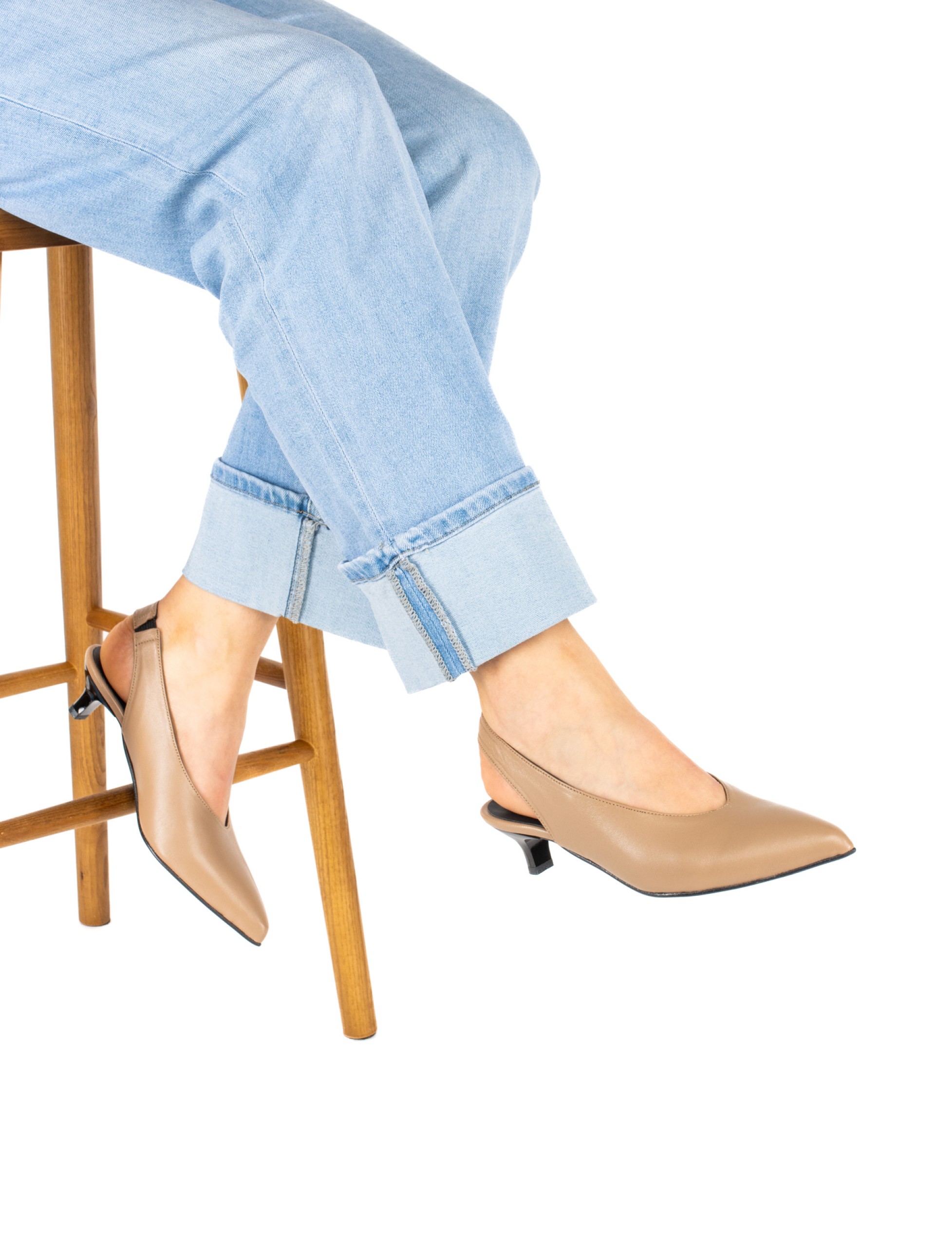 Women’s kitten heel shoe