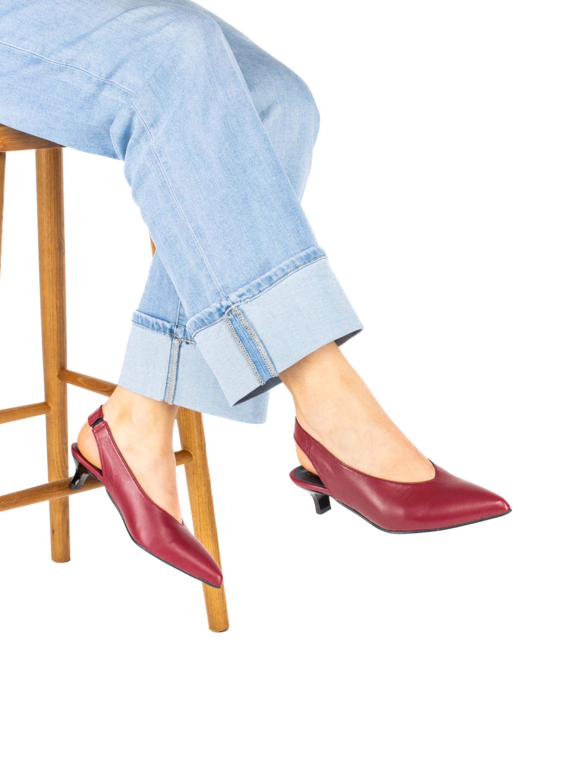 Women’s kitten heel shoe