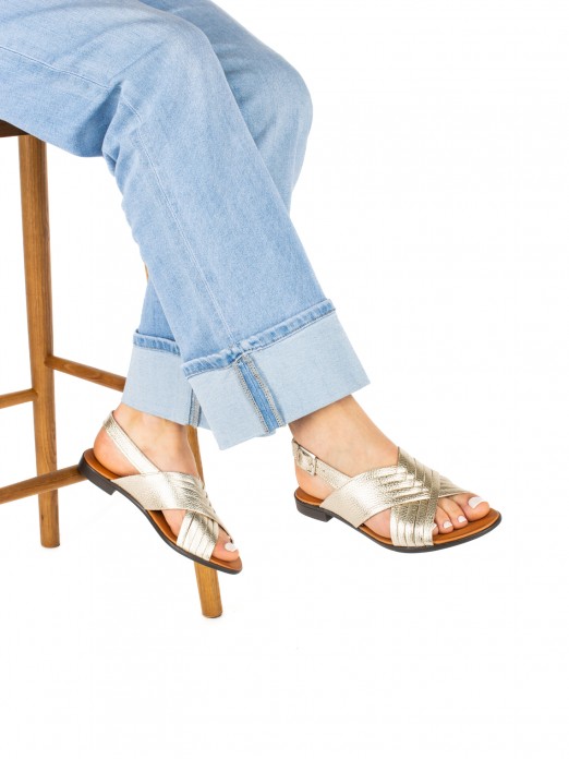 Women’s Flat Leather Sandal with Crossed Straps Women’s Flat Leather Sandal with Crossed Straps