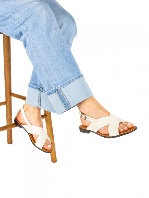 Women’s Flat Leather Sandal with Crossed Straps Women’s Flat Leather Sandal with Crossed Straps