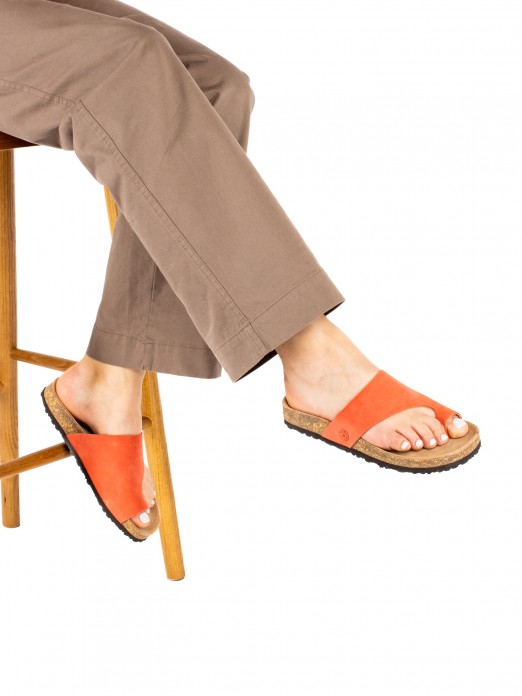 Women�s Bio Toe-Post Leather Sandal