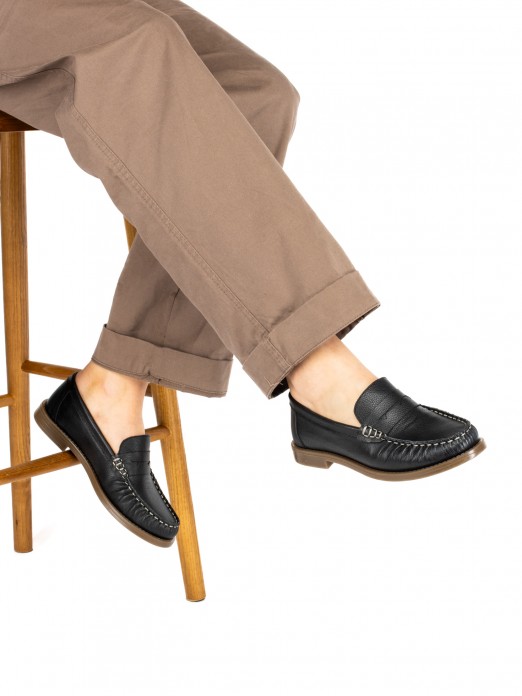 Women’s Leather Loafer Women’s Leather Loafer