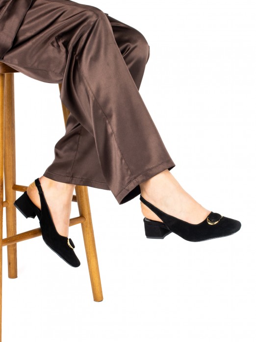 Sapato Slingback de Salto Baixo em Camurça Sapato Slingback de Salto Baixo em Camurça
