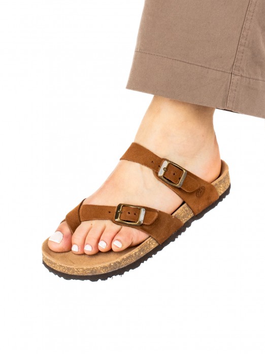 Chinelo Bio em Camurça com tiras e fivelas Chinelo Bio em Camurça com tiras e fivelas