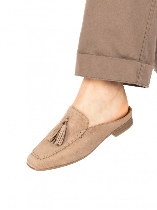 Women’s Suede Mule with Tassel Detail Women’s Suede Mule with Tassel Detail