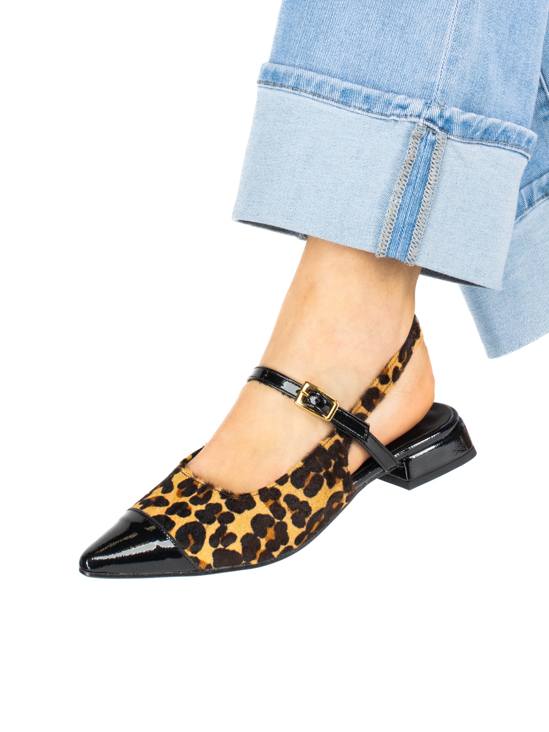 Women’s low-heel shoe in hair-on leather and paten