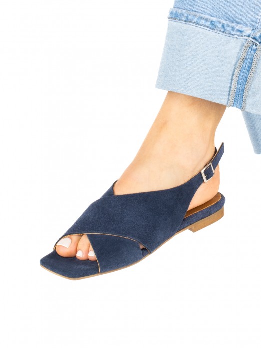 Women’s Suede Slingback Flat Shoe Women’s Suede Slingback Flat Shoe