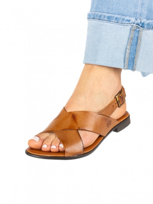 Women’s Flat Leather Sandal with Crossed Straps Women’s Flat Leather Sandal with Crossed Straps