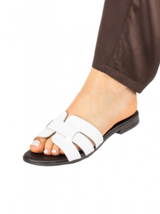 Women’s Black Leather Slide with Crossed Straps Women’s Black Leather Slide with Crossed Straps