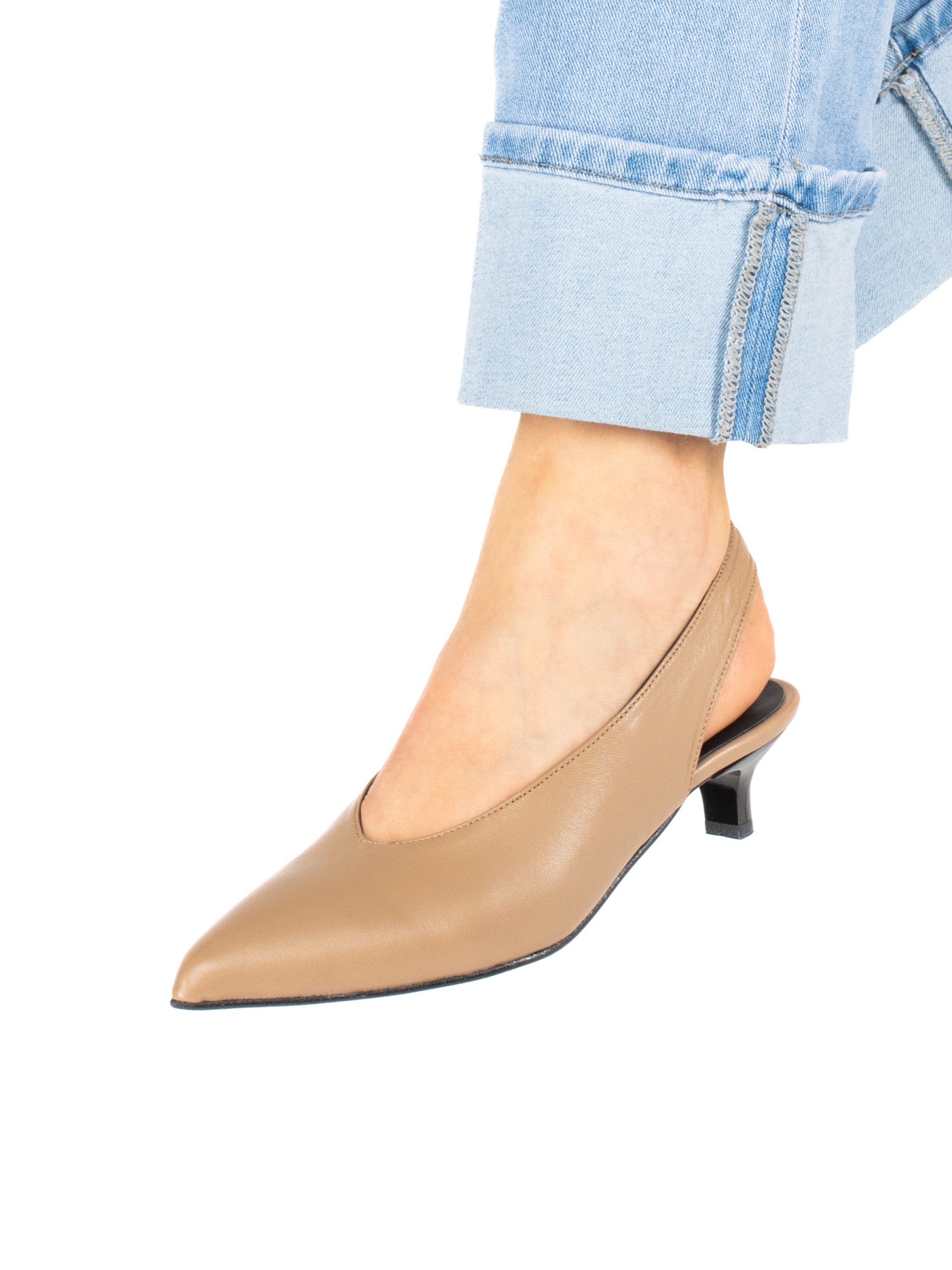 Women’s kitten heel shoe