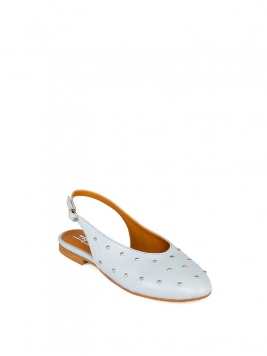 Women�s leather flat shoe with studs