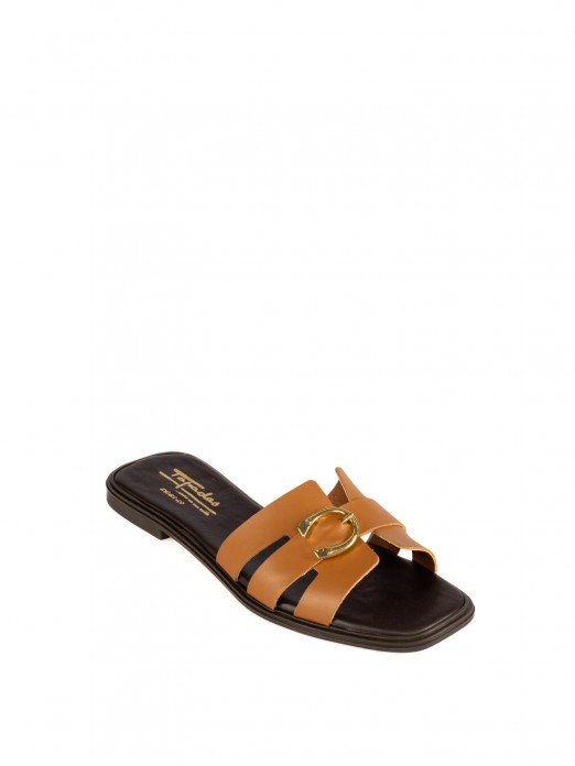 Women’s Leather Slide with Interwoven Straps Women’s Leather Slide with Interwoven Straps