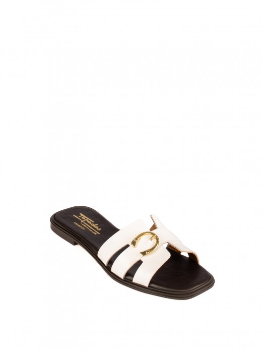Women’s Leather Slide with Interwoven Straps Women’s Leather Slide with Interwoven Straps