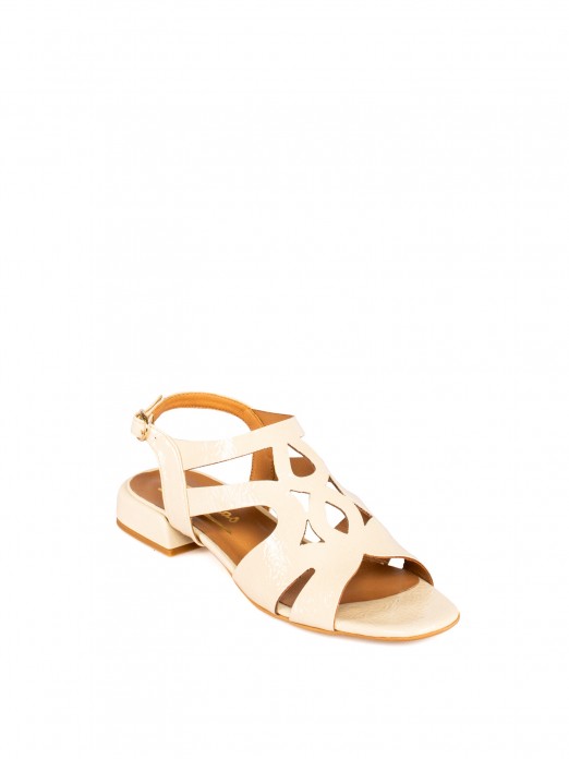 Women’s Patent Leather
Sandal with Low Heel Women’s Patent Leather
Sandal with Low Heel