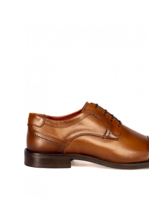 Men’s Classic Lace-Up Shoe Men’s Classic Lace-Up Shoe