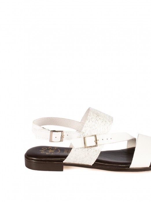 Women’s Flat Leather Sandal
with Combined Material Women’s Flat Leather Sandal
with Combined Material