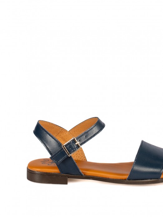Women�s Flat Leather Sandal