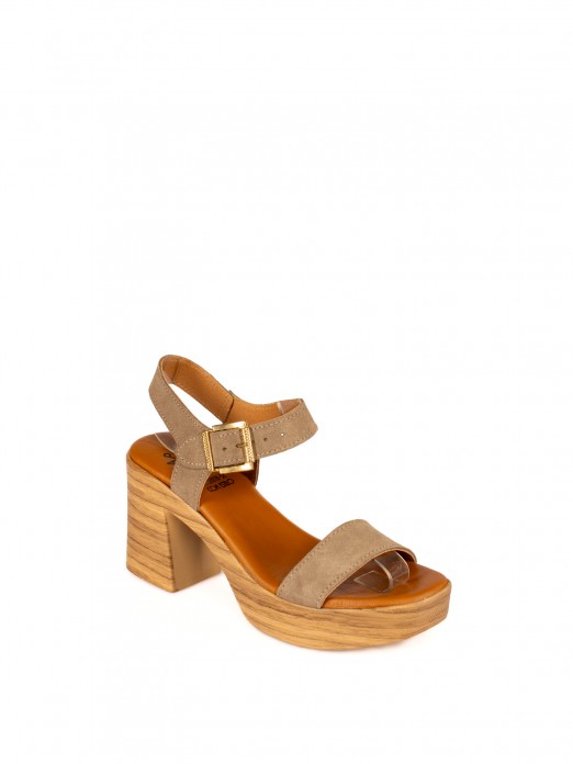 Wedge Sandal in Suede Wedge Sandal in Suede