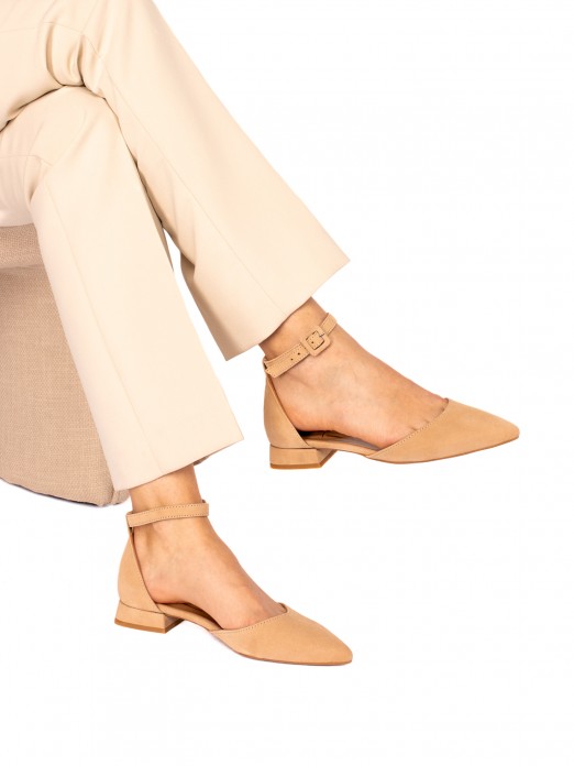 Suede Low Heel Shoe Suede Low Heel Shoe