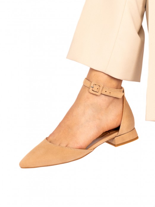 Suede Low Heel Shoe Suede Low Heel Shoe
