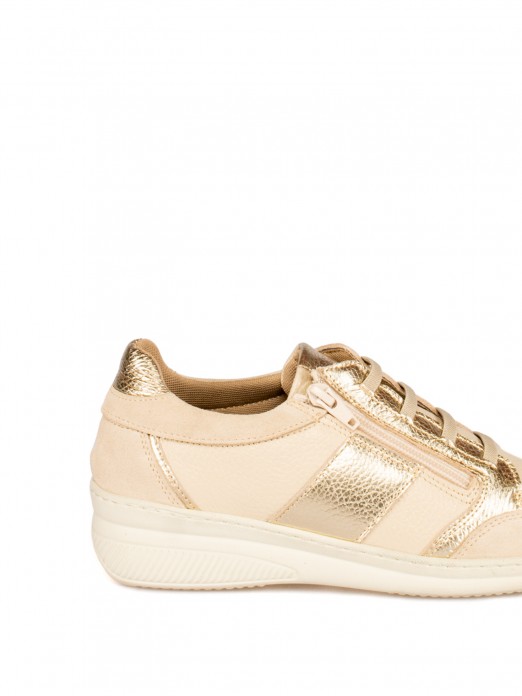 Comfortable leather shoe with laces and zipper. Comfortable leather shoe with laces and zipper.
