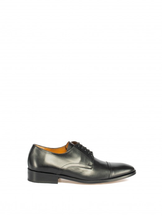 Sapato Clássico Liso com Atacador em Pele Sapato Clássico Liso com Atacador em Pele