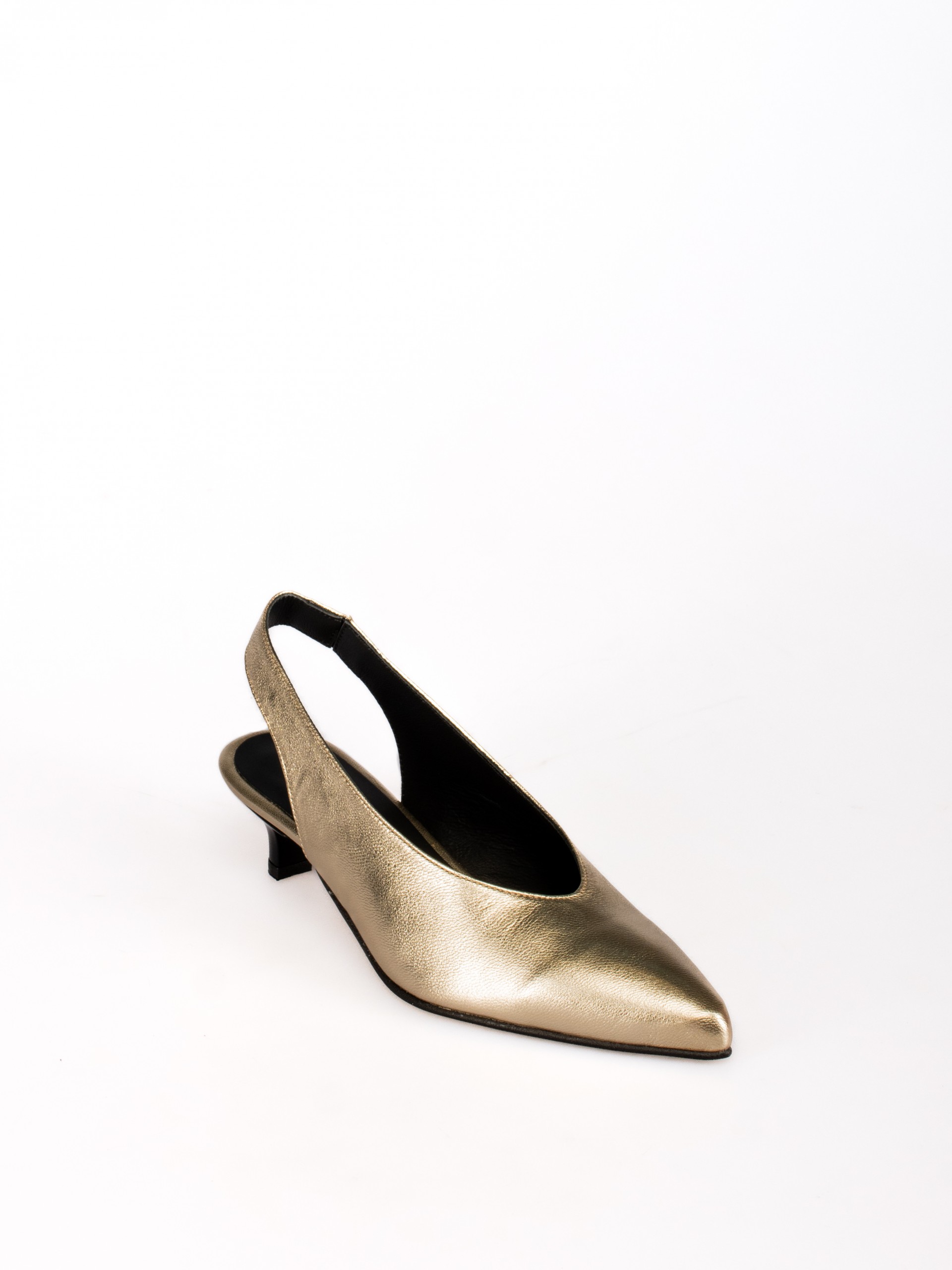Women’s kitten heel shoe