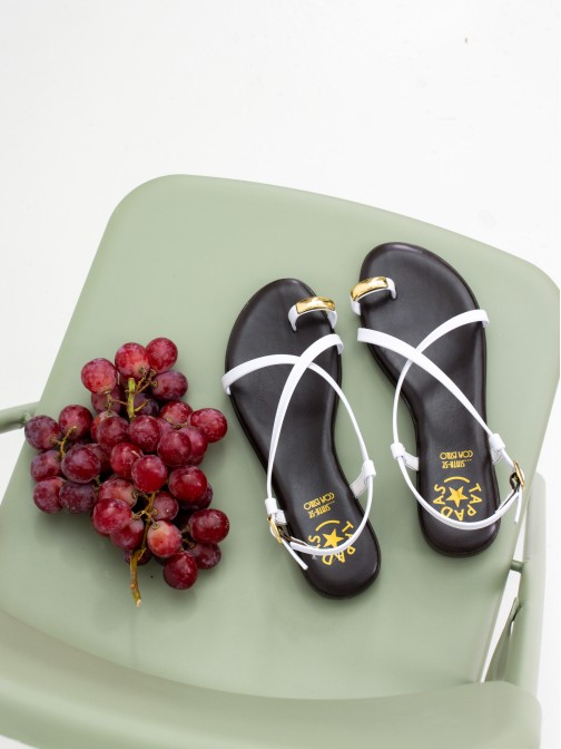 Women�s Flat Leather Sandalwith Gold Detail