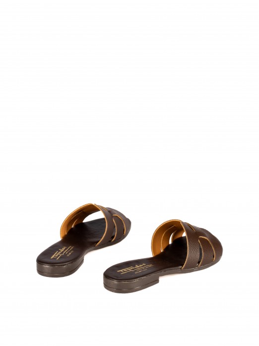 Women’s Black Leather Slide with Crossed Straps Women’s Black Leather Slide with Crossed Straps
