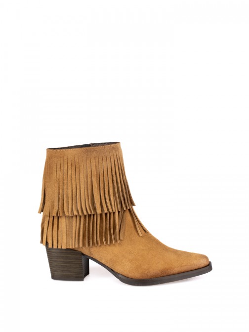 Suede Western Ankle Boots with Fringes Suede Western Ankle Boots with Fringes