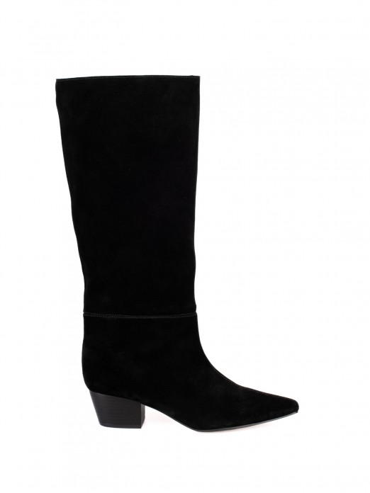 High-top cowboy boots in suede.