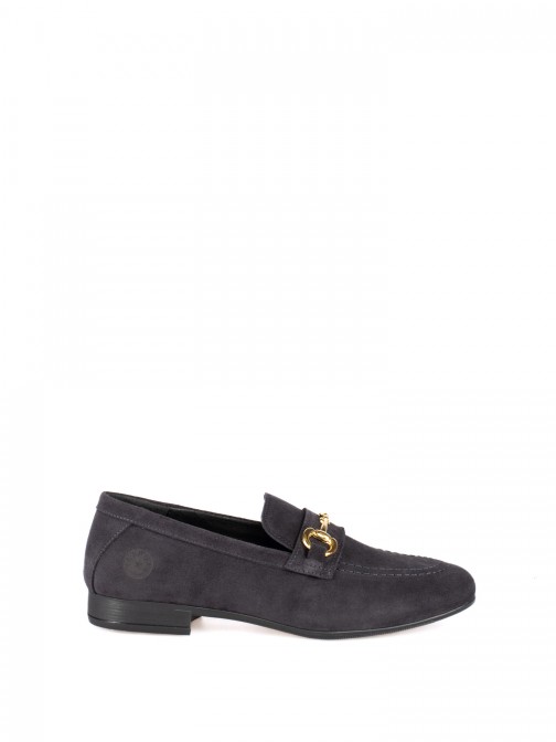 Suede moccasin with gold detail Suede moccasin with gold detail