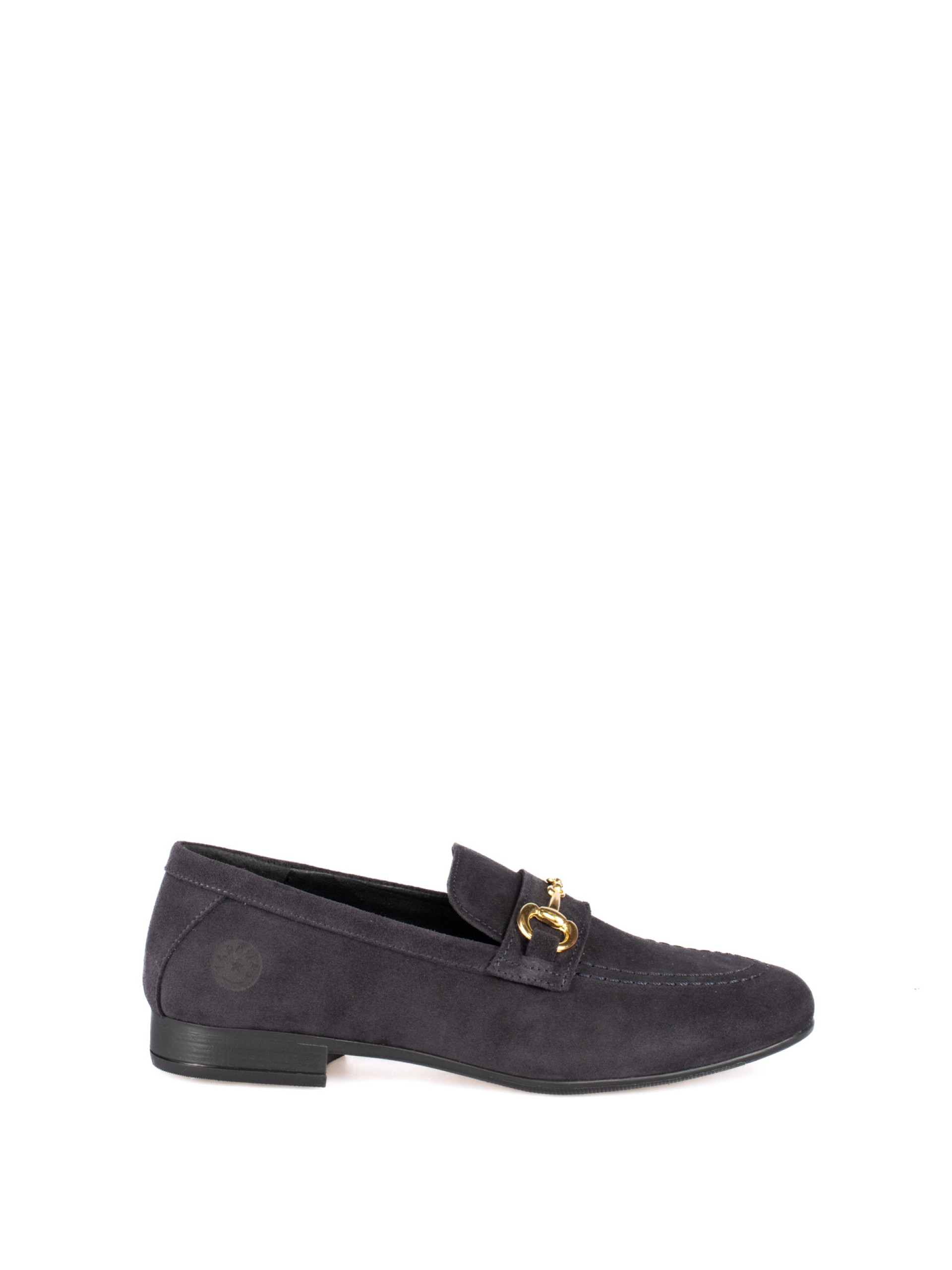 Mocassim em Camurça com Detalhe Dourado