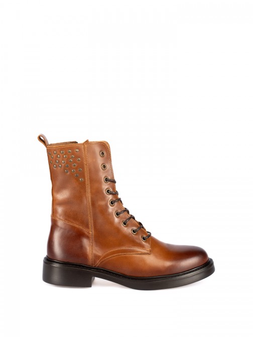 Botim militar com tachas Botim militar com tachas