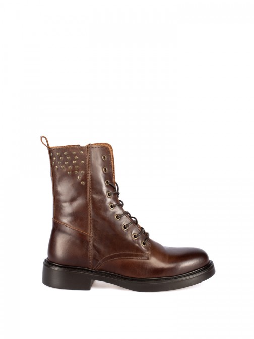 Botim militar com tachas Botim militar com tachas