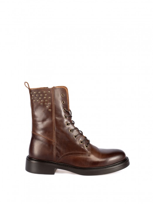 Botim militar com tachas Botim militar com tachas